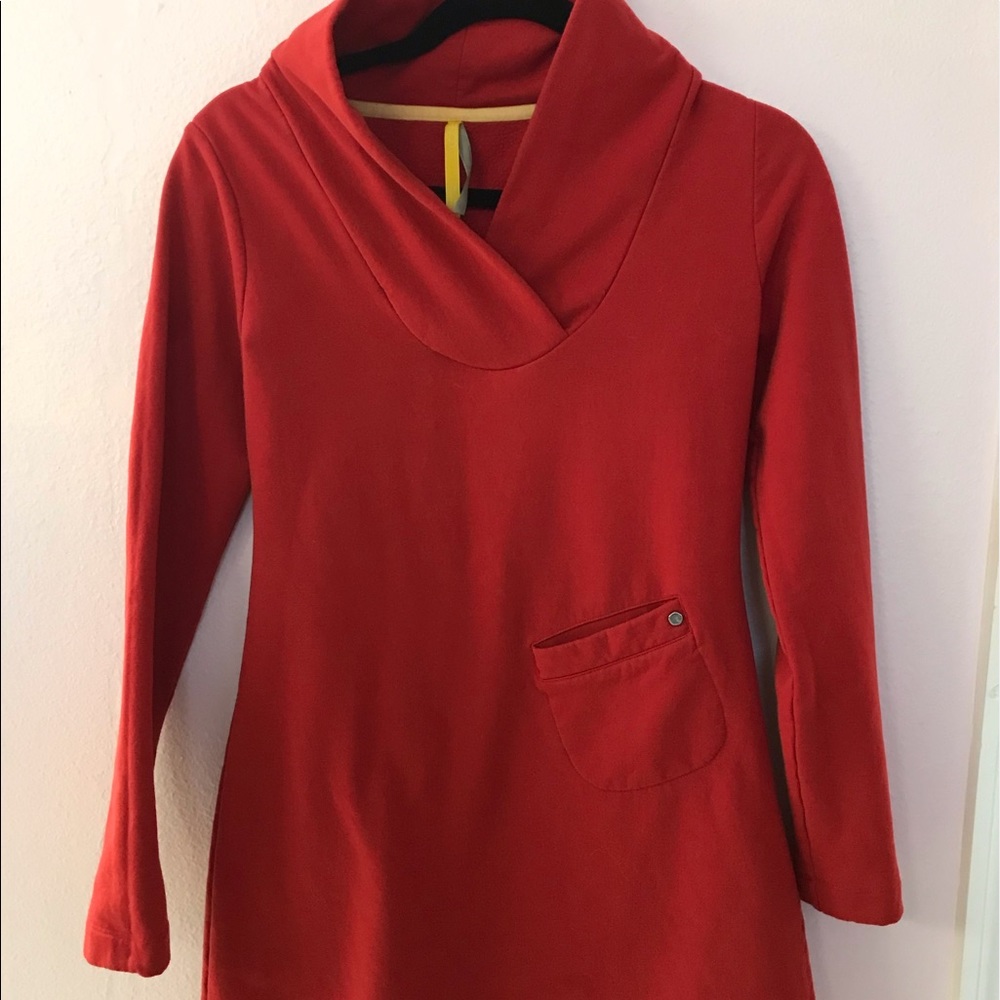 LOLE Red size Small Women’s Sweater Top with pockets and V neck, collar